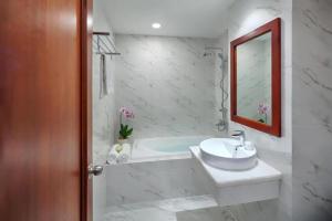 Grand KAS Premium Hotel & Sky Bar