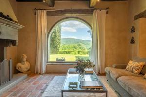 Luxury Villa Ada Umbria Tuscany Border with Pool