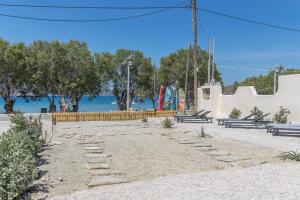 Alia Vourla Suites