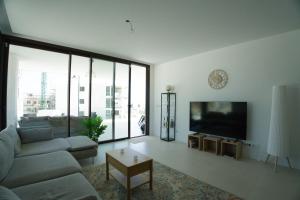Lomas 5 - Higueron Brand New Apartment