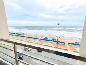 The Luxury Hotel Dream-Plaza Near Front Sea Beach #Lift & Parking Facility #Free Wifi #Restaurent Available