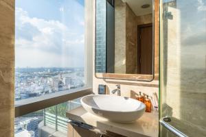 Landmark 81 Residence Central Park by Kingston
