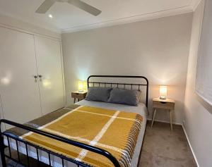 3BR Retreat with Sunset Views over Brisbane Water