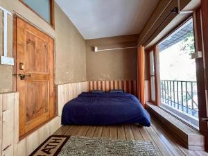 Tirthan river and wildlife cottage