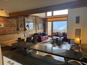 Central Verbier 5-bedroom Penthouse with Pool, Sauna, Gym, Stunning View