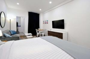 The Lux Lex V Vibe 8624