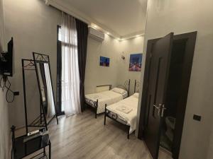 Home Hotel Avlabari