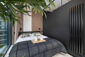 Luxury Apartment with Air Conditioning & Parking City Centre by Renters Prestige