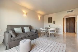 039 Relaxing 1 Bed Sea View Apt, Private Terrace