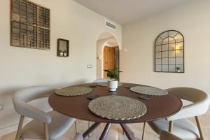 039 Relaxing 1 Bed Sea View Apt, Private Terrace