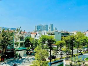 2 Private Rooms with Beautiful River View