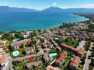 Silver Apartment - Giardino privato e piscina vicino al lago