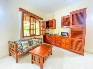 Hidden Gems Villas 2BR Coastal Retreat, Malindi