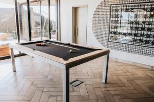 207 Wex2 - Modern Studio in Woodstock
