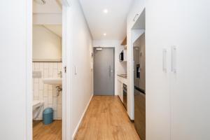 207 Wex2 - Modern Studio in Woodstock