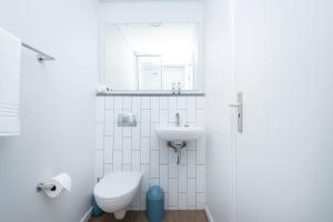 207 Wex2 - Modern Studio in Woodstock