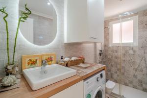Charming apartment with a balcony in Gran Playa