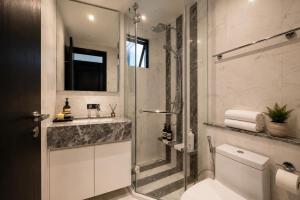 D1mension & Zenity - Signature Suites - Gym & Pool - District 1