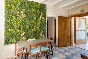 Botonis Houses - Modern Villas, Timeless Beauty