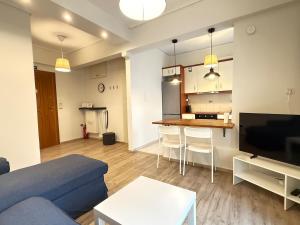 1BR next to Pasalimani, Marina Zeas & Hospital