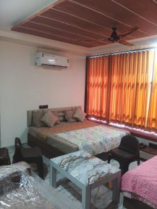 hotel shaurya