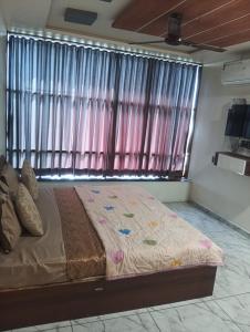 hotel shaurya
