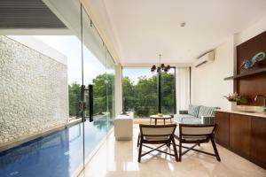 The Sterling Villas