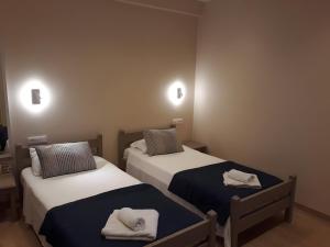 Value Double Lower – Room 12