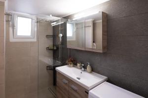 Makis Apartments