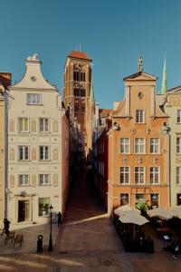 Old Town Pure White by Downtown Apartments