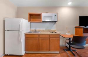 Extended Stay AmericaSuites - Jackson - South