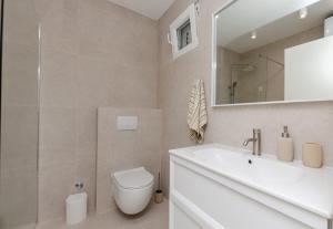 Apartments Beachfront Srima
