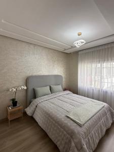 Luxury Apartment 5 min Beach, TGV, City Mall