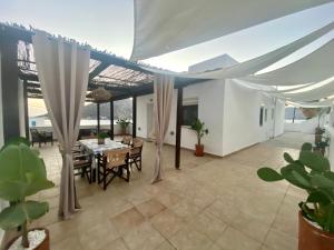 Manifesto Seaview Apartment II