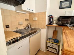 Studio Cabine à Arcachon, Proche Centre, Balcon ensoleillé, Parking, à 600m de la Plage - FR-1-433-98