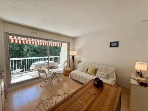 Studio Cabine à Arcachon, Proche Centre, Balcon ensoleillé, Parking, à 600m de la Plage - FR-1-433-98