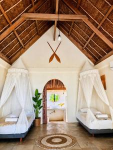 Jala Villas Lances Right HTs Mentawai