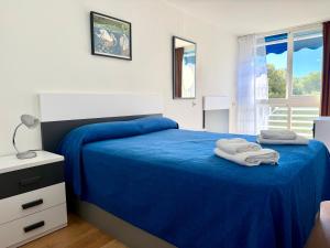 Bright two bedroom apartment for 4 people
