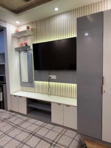 Budget-Friendly Studio in Greater Noida