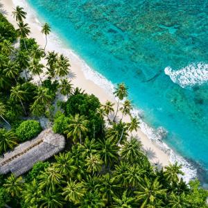 Jala Villas Lances Right HTs Mentawai