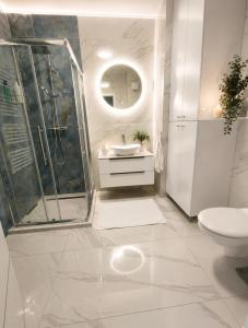 Azure City Apartman