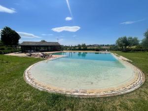 Ficola Private LUXURY ESTATE