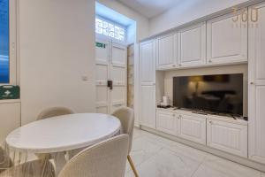 Bright Two Bedroom Maisonette in Prime Gzira Location
