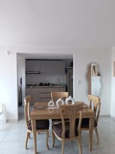 Apartamento cómodo, cerca aeropuerto, Wifi