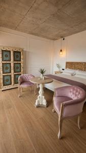 Luxury villa with 2 pools and 360 views for 10pers