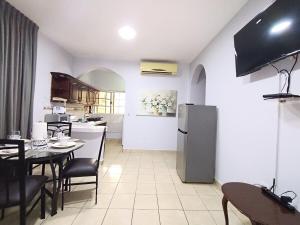 Your Home Away from Home Zona Rio Apartment B1