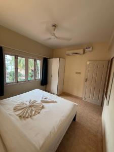 Goveia Holiday Homes By RoomzAway