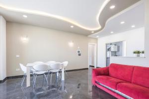 Crescent Luxury Retreat - Seafront Apartment Scala E