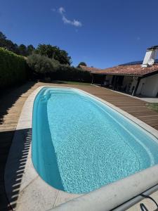 Villa pour 10 pers, piscine chauffée, 8 mins des plages