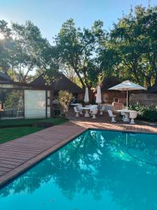 Majestic Manor Guesthouse & Coffee Shop